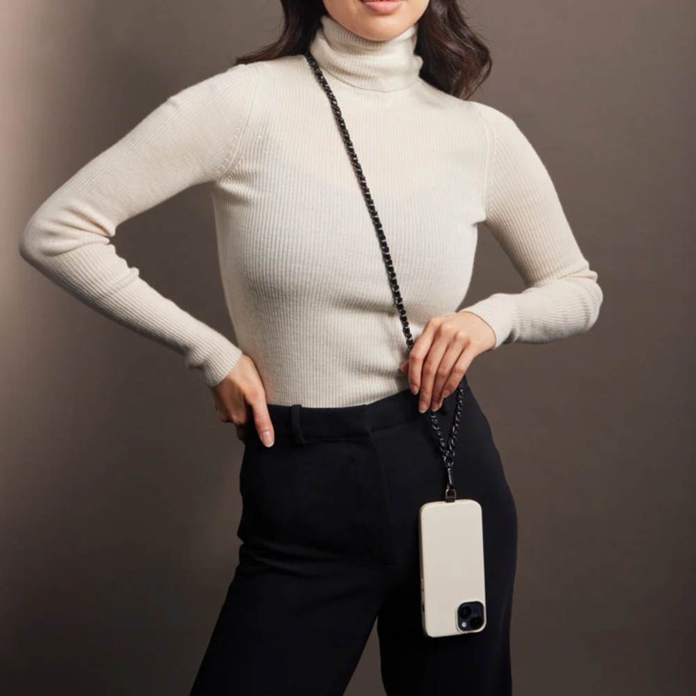 NIB Evry Crossbody Phone Strap